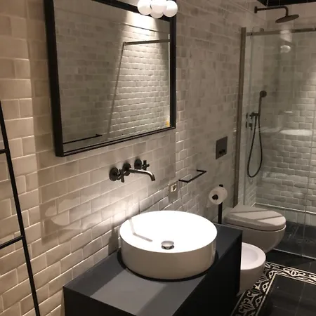 Montenero Apartament Апартаменты Милан
