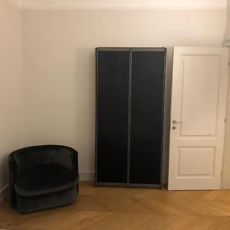 Montenero Apartament Апартаменты Милан